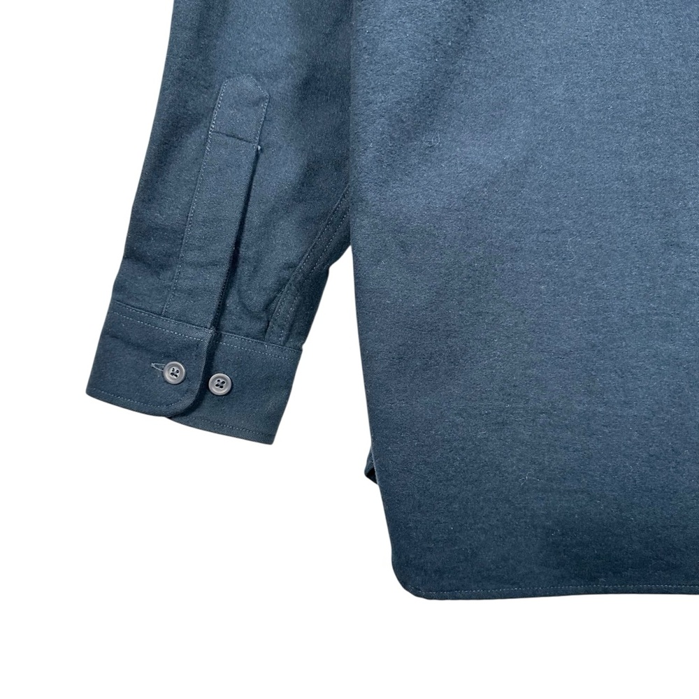 L.L.BEAN Heavy Chamois Cloth Flannel Traditional Fit Shacket in navy - Picture 6 of 10